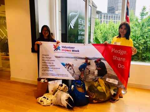 Shanghai alumni GIVEBACK care packages drive