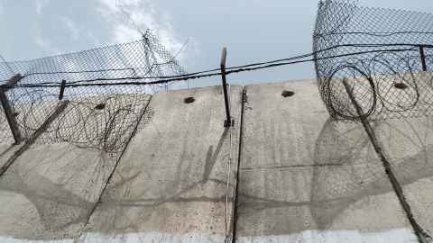 Walls between nations are growing around the world: Hundreds of kilometers of wall separate Israel and Palestine, a small section is pictured.