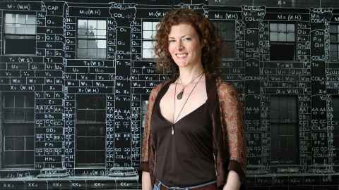Cat Auburn is a Kiwi artist in the UK.
