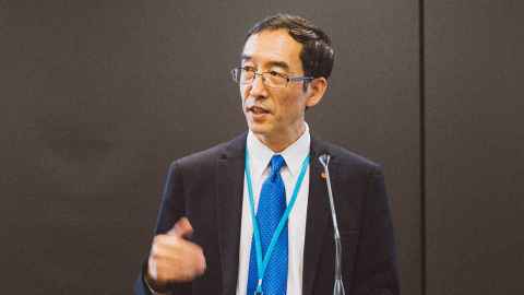Profedssor Xun Xu