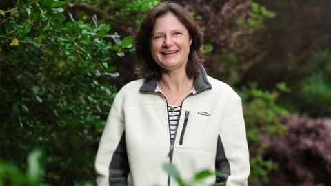 Professor Rachel Fewster.