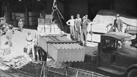 Asbestos Products Ltd exporting asbestos in 1937. Credit: State Library of New South Wales.