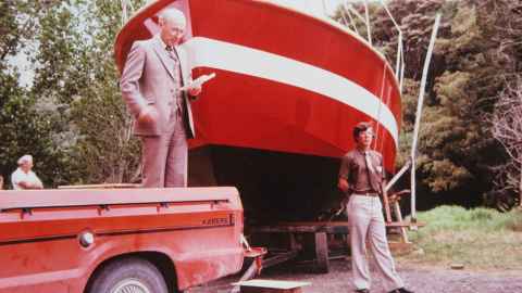 Professor Alec Kibblewhite, on the ute, Dr Bob Creece and one of Te Kaihōpara’s predecessors, RV Proteus, in the early 1980s.