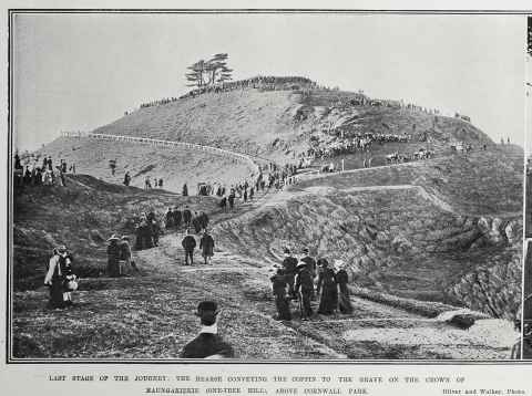 From Shifting Grounds: The hearse carrying the coffin of Sir John Logan Campbell to his grave on the summit of Maungakiekie in 1912 (Photograph by Oliver and Walker, 1912, Auckland Libraries Heritage Collections)